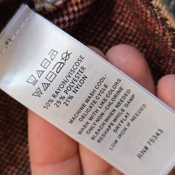 Tahari Women Turtleneck Pane Plaid Sweater Top Sz S - Picture 6 of 8